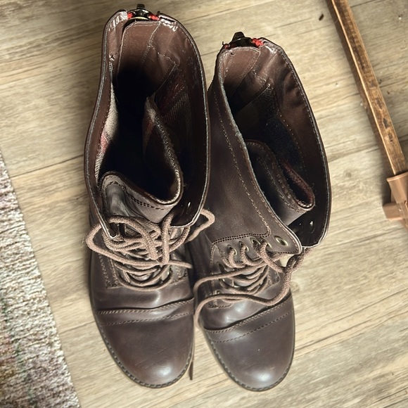 Combat Boot - Brown - Steve Madden - Size 8M - Picture 4 of 7